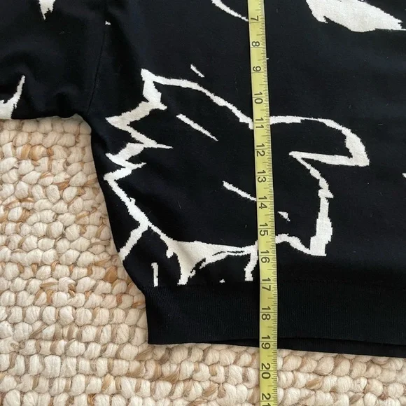 Ted Baker London Cropped Knit Sweater Size 2 or US 6 - Picture 10 of 13